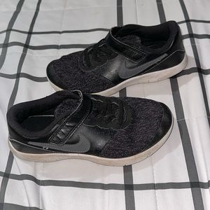 Nike Tennis Shoe Sneaker size 3y